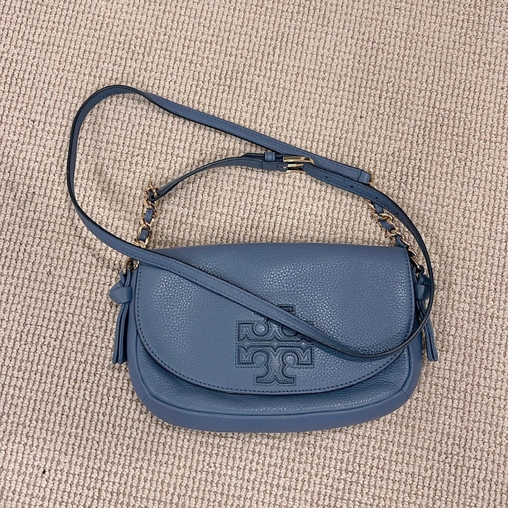 Tory Burch blue crossbody. EUC